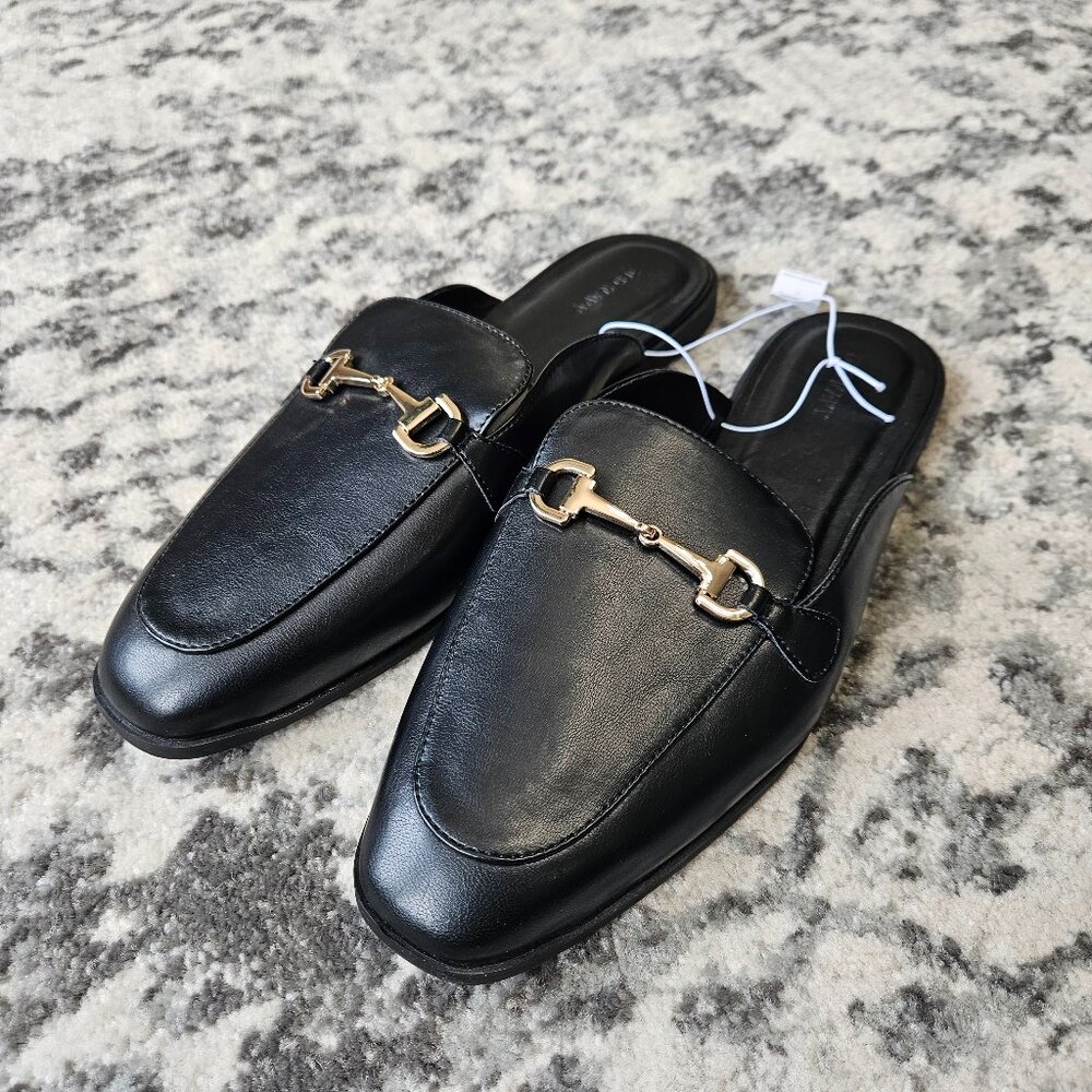 Old Navy Black Faux Leather Loafer Mule Shoes - Size 11